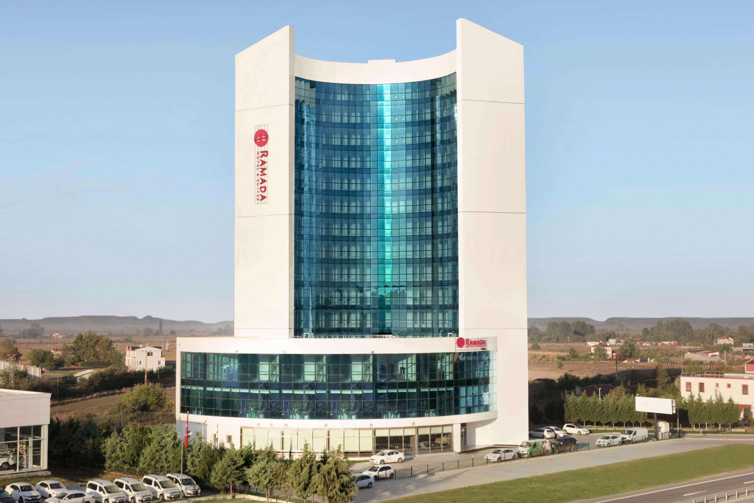Ramada Hotel By Wyndham Эдирне Экстерьер фото
