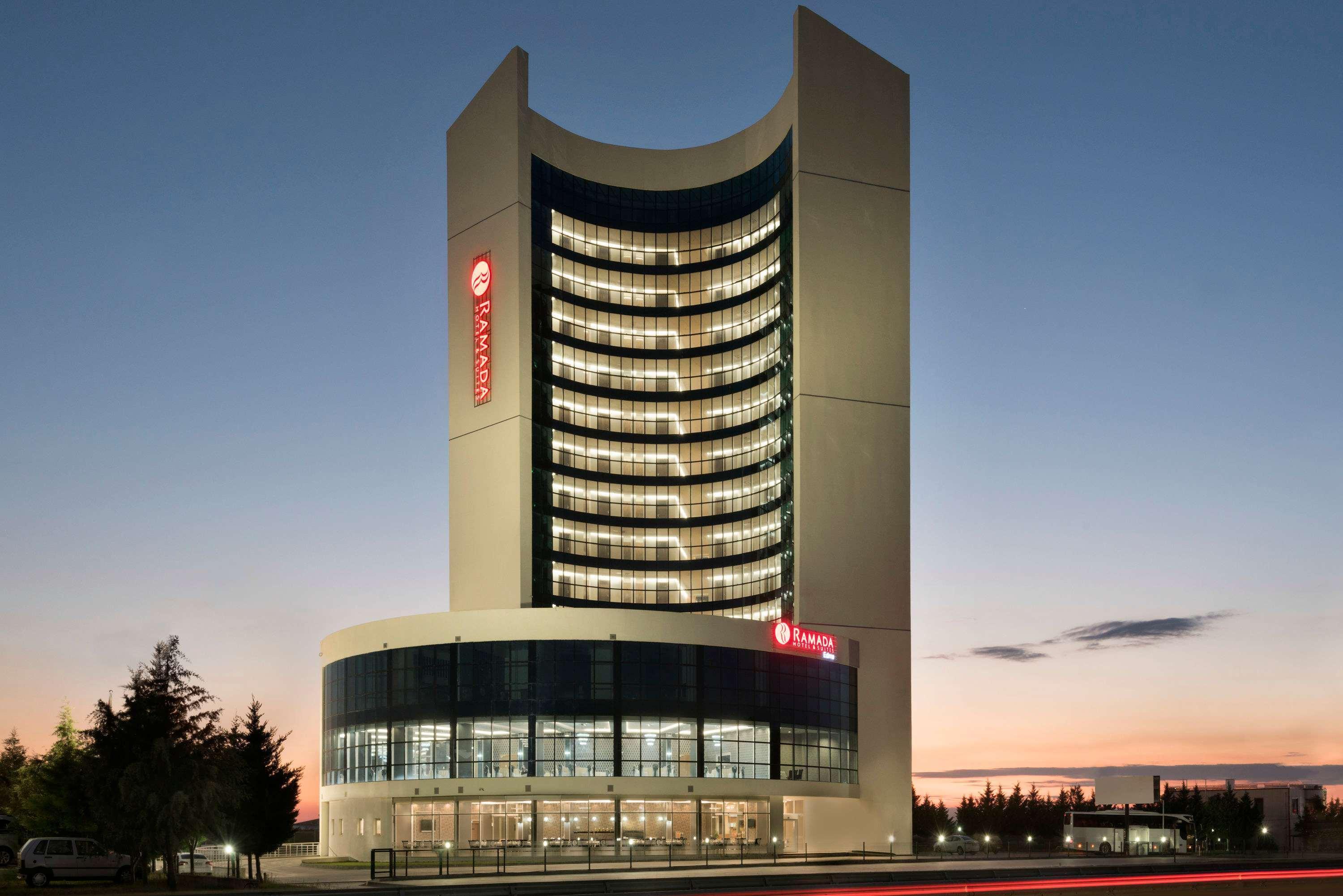 Ramada Hotel By Wyndham Эдирне Экстерьер фото